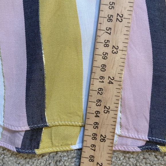 EUC Beige by ECI Top Striped V-Neck Peplum Blouse White Pink Black Gold Medium - Picture 7 of 7